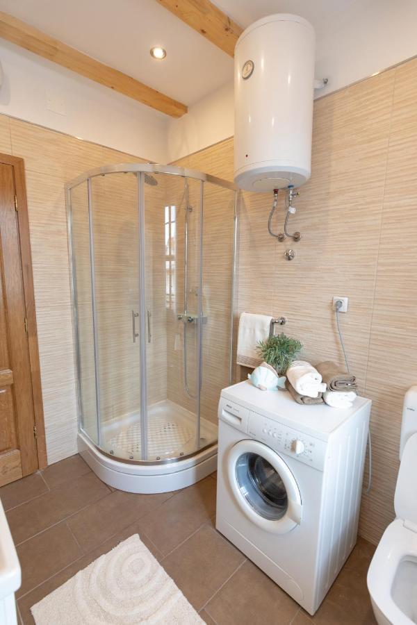 Trogir Beach Rooms & Apartments Exterior foto
