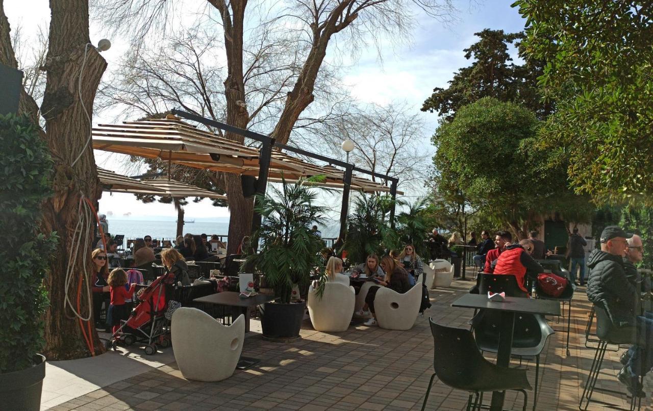 Trogir Beach Rooms & Apartments Exterior foto