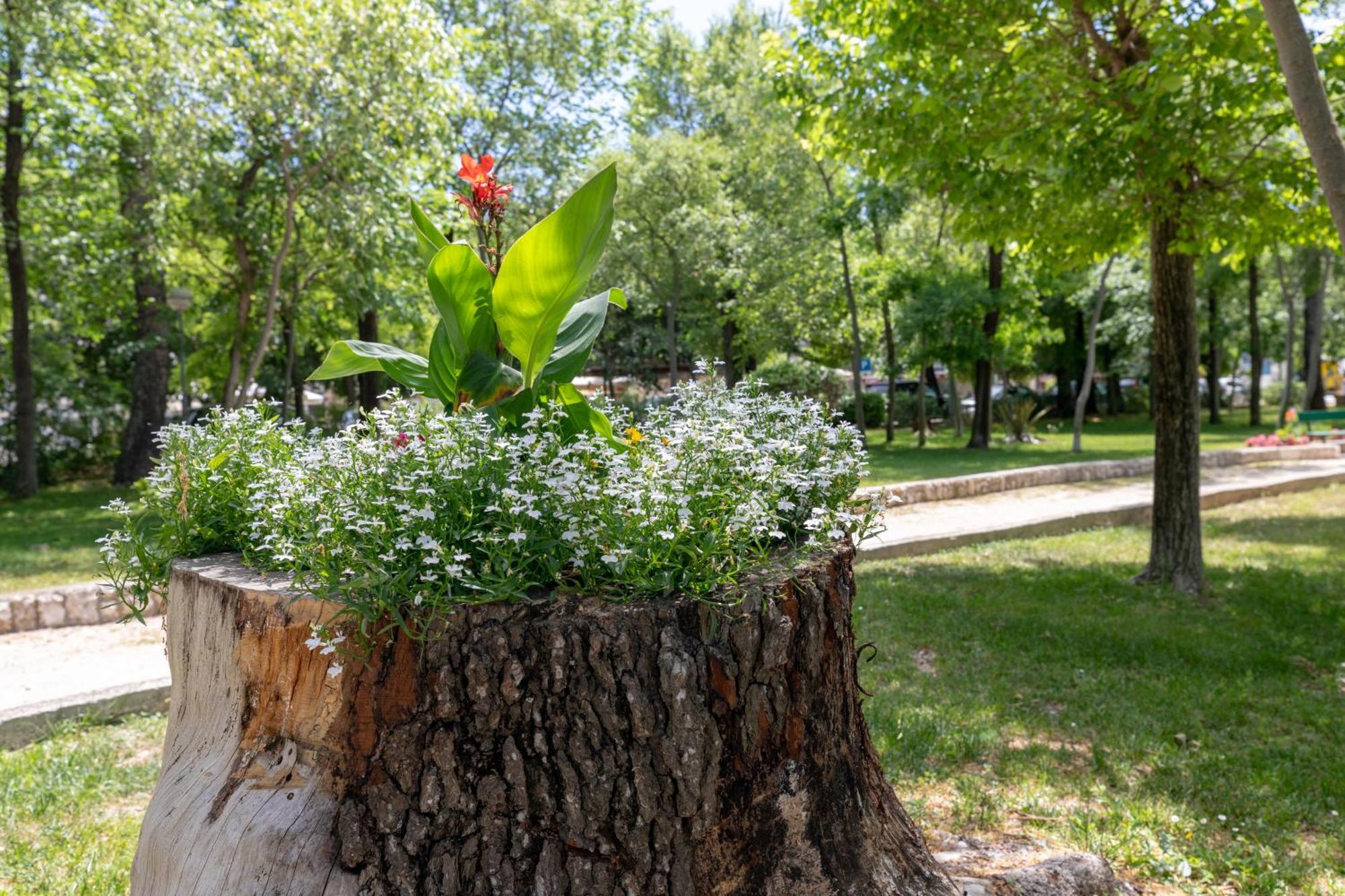 Trogir Beach Rooms & Apartments Exterior foto